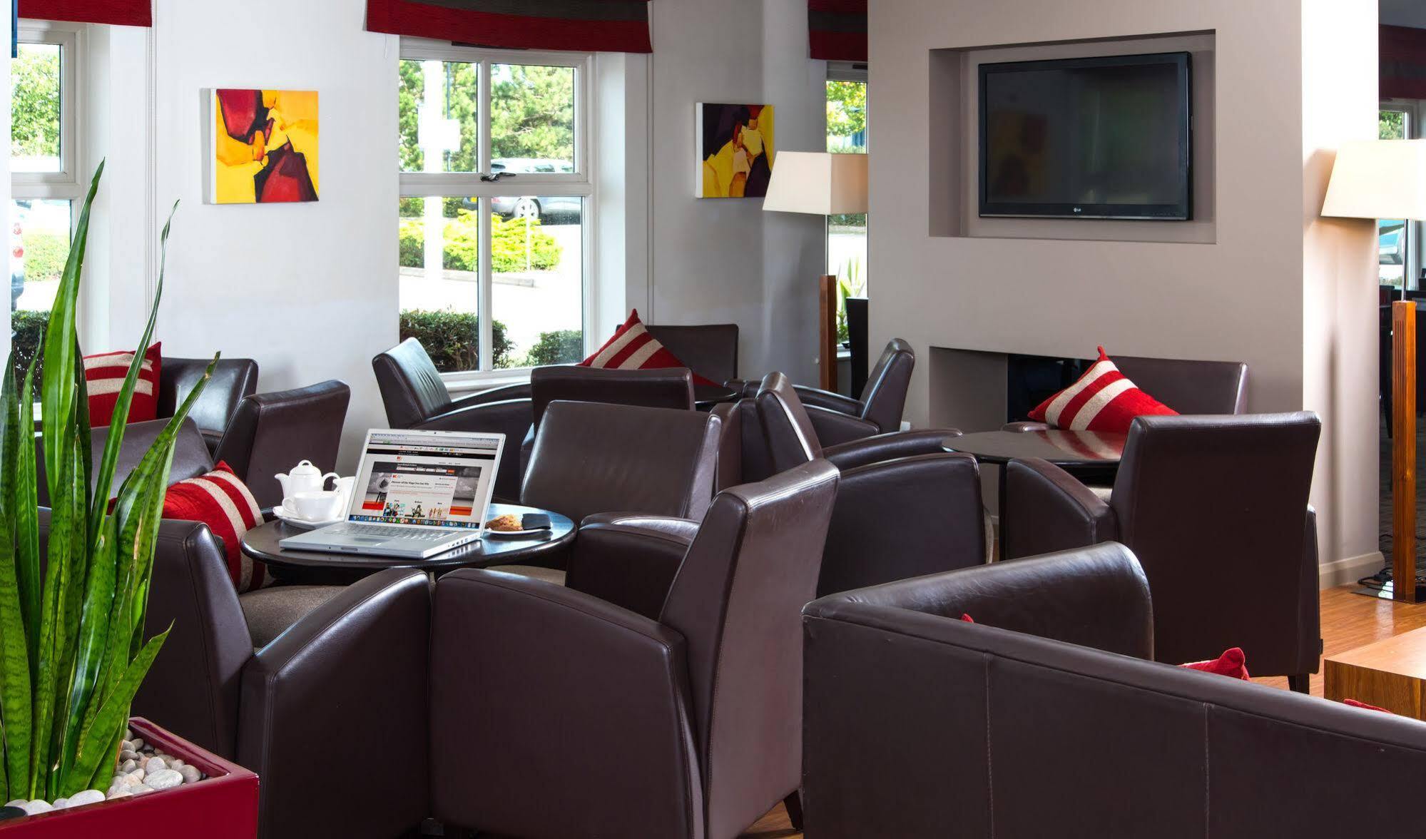 Holiday Inn Express Derby Pride Park By Ihg Exterior photo